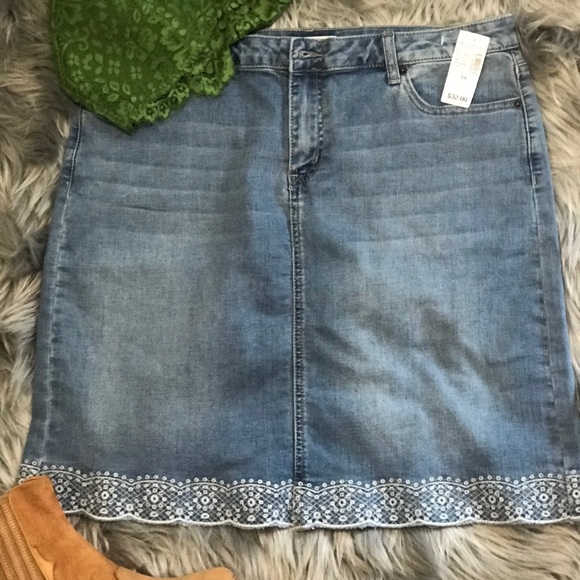 dress barn denim skirt